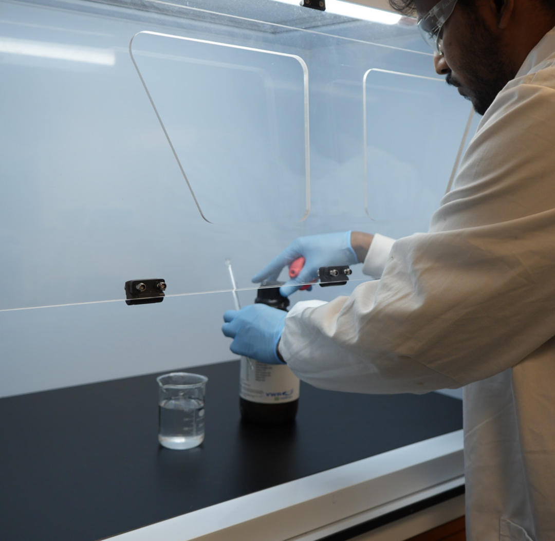 Medical technician in laboratory